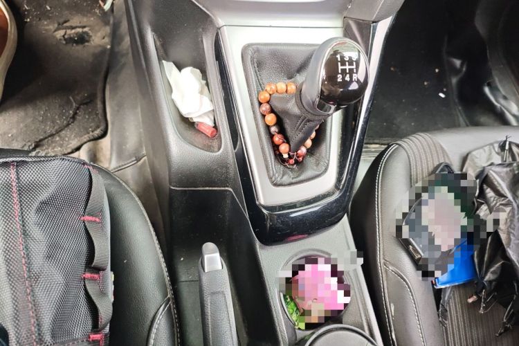 Used Ford Focus 2012 Sedan 1.6L Manual Fashion Edition Gear Lever