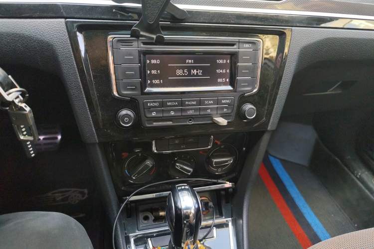 Used Volkswagen C-TREK 2018 230TSI DSG Comfort Model Audio And AC Panel