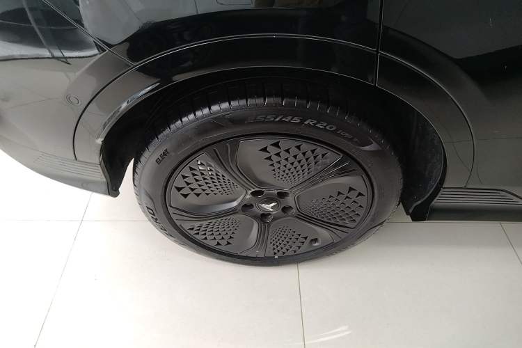 Used VOYAH COURAGE 2024 Four-Wheel Drive Global Edition
