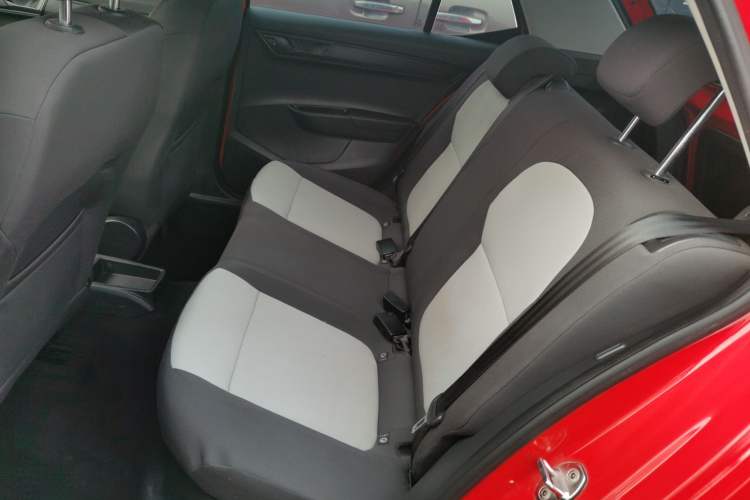 Used Skoda Fabia 2015 1.4L Manual Front-Wheel Drive Model