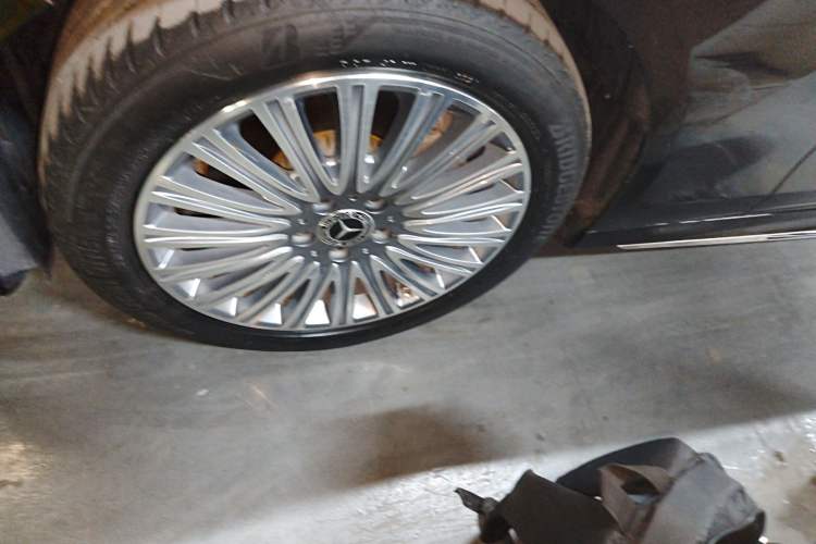 Used Mercedes-Benz E-Class 2020 Restyled E 300 L Sporty and Stylish Edition
