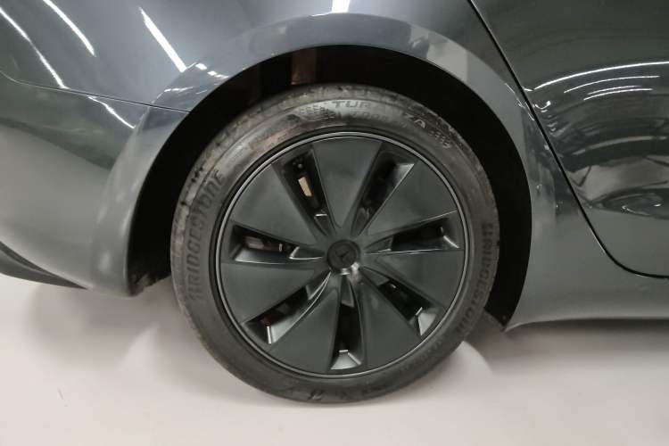 Used Tesla Model 3 2025 Rear-Wheel-Drive Version