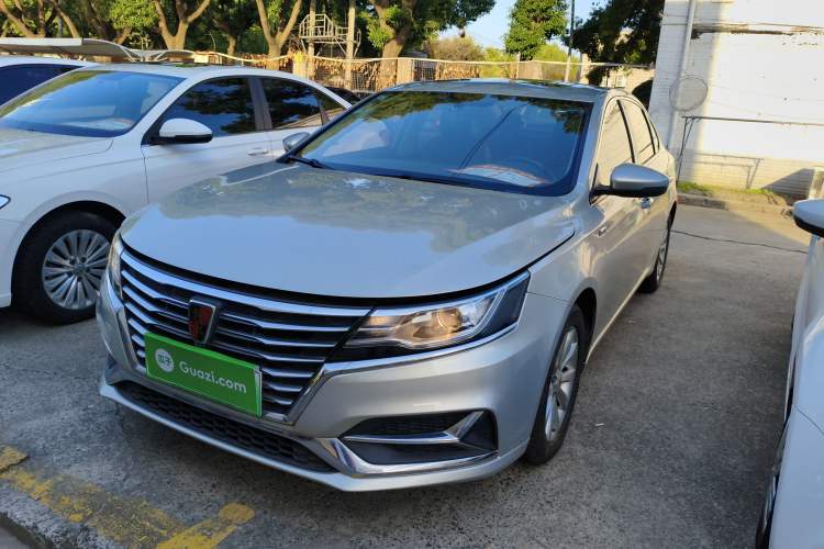 Used Roewe i6 New Energy 2017 45T Hybrid Connect & Smart Enjoyment Edition