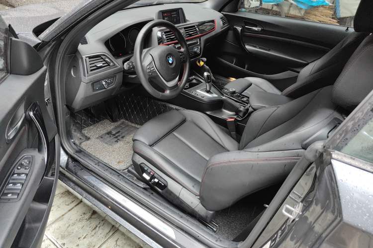 Used BMW 2 Series 2019 225i Convertible Coupe Sports Design Package Driver Seat