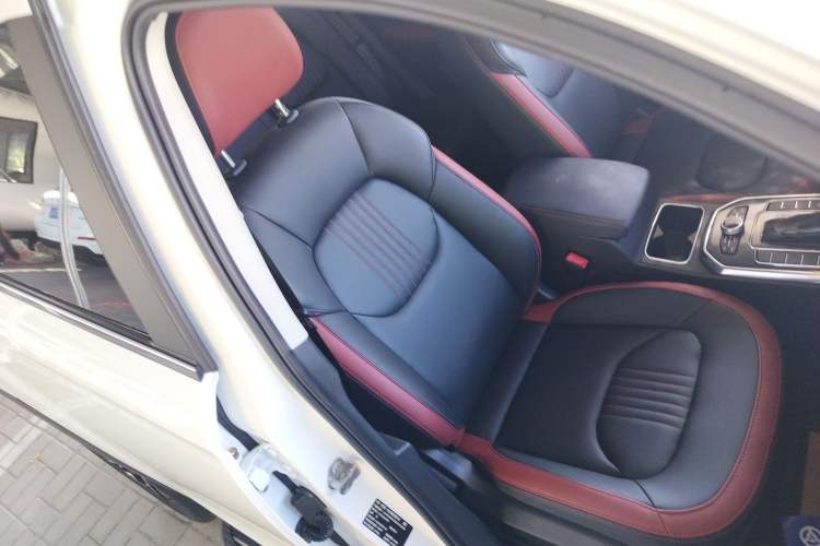 Used Bestune T33 2021 1.2T DCT Luxury Model
