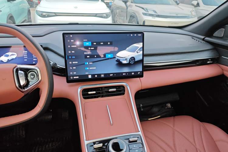 Used Geely Galaxy L6 2025 EM-i 140km Explorer+ Edition
