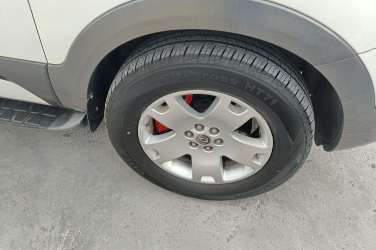 Used Kia Borrego 2015 3.8L Luxury Edition China IV Right Front Wheel Hub