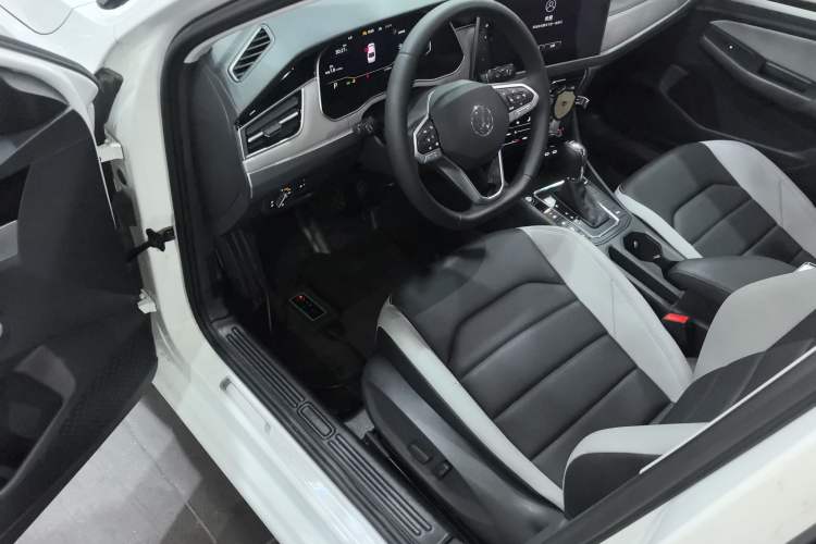 Used Volkswagen Bora 2025 300TSI DSG Prestige Edition