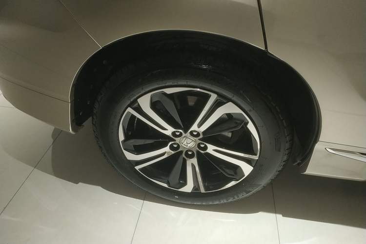 Used Honda UR-V 2017 370TURBO 2WD Prestige Edition China V
