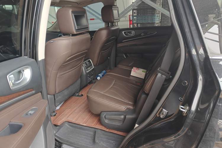 Used Infiniti QX60 2014 3.5L Four-Wheel Drive All-Terrain Version
