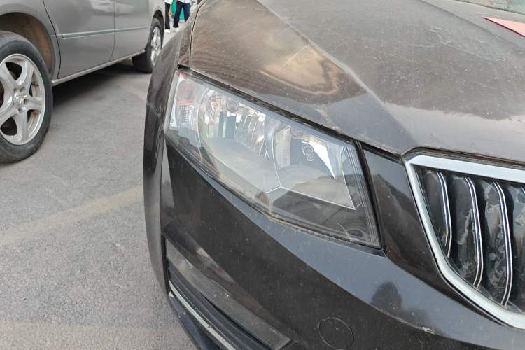 Used Skoda Octavia 2017 1.6L Manual Smart Drive Edition