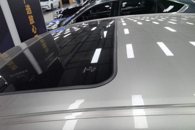 Used Lexus ES 2020 200 Luxury Edition Roof