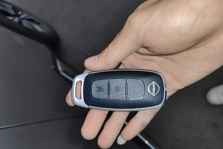 Used Nissan X-Trail 2023 e-POWER Ultra-Hybrid Dual-Motor All-Wheel-Drive Luxury Edition Vehicle Key