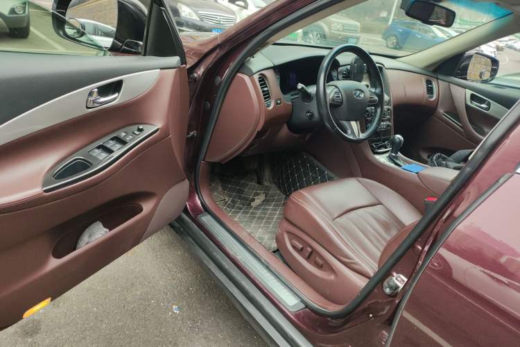 Used Infiniti QX50 2015 2.5L Enjoyment Edition