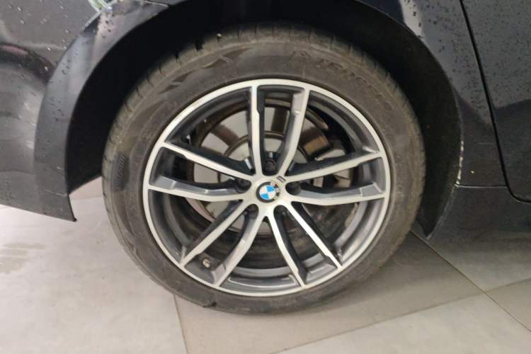 Used BMW 5 Series 2022 Second Facelift 525Li M Sport Package
