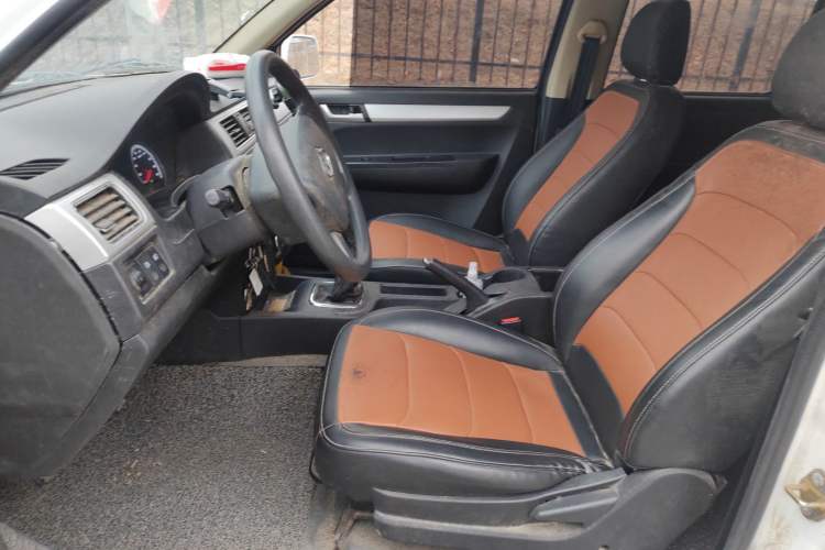 Used CHANGAN KAICHENG F300 2022 1.5L Houlang Version Standard Wheelbase DAM15KL Left Front Seat