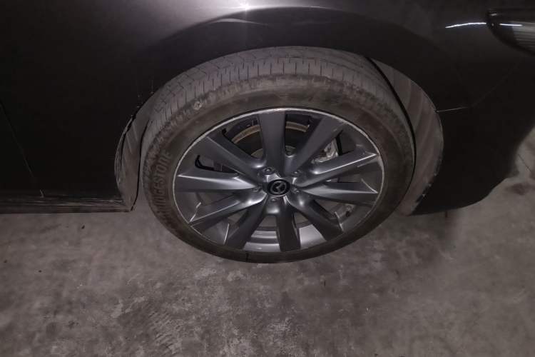 Used Mazda 3 Axela 2021 2.0L Automatic ZhiXuan Edition
