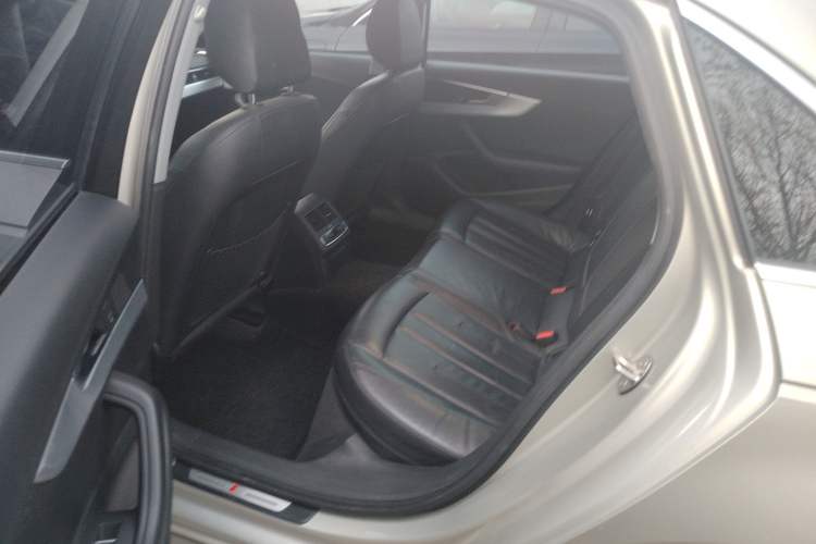 Used Audi A4L 2017 40 TFSI Style Edition
