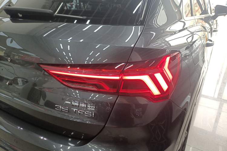 Used Audi Q3 2021 35 TFSI Fashion Dynamic Model
