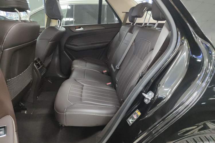 Used Mercedes-Benz GLE 2018 GLE 320 4MATIC Dynamic Edition Collector's Edition Left Rear Seat