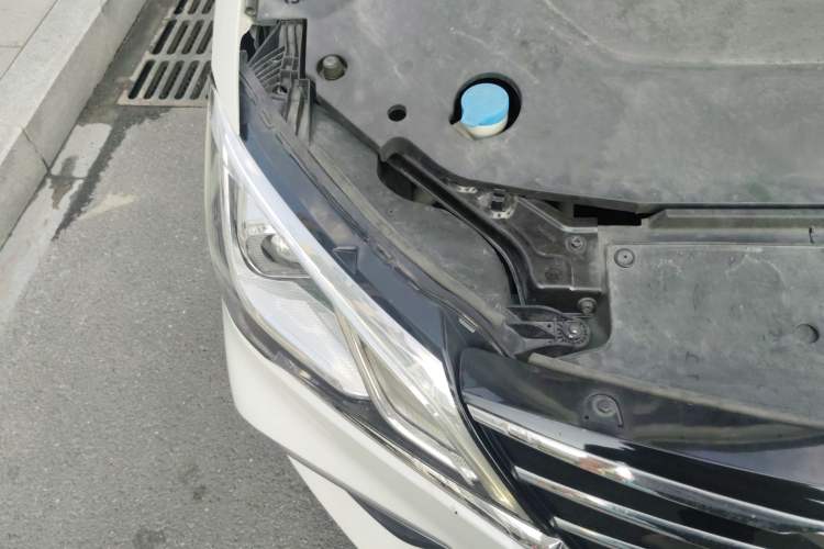 Used Roewe Ei5 2018 Internet Flagship Edition Right Front Headlight