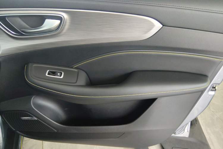 Used Roewe RX5 2020 PLUS 300TGI Automatic Ali National Style Ronglin Edition