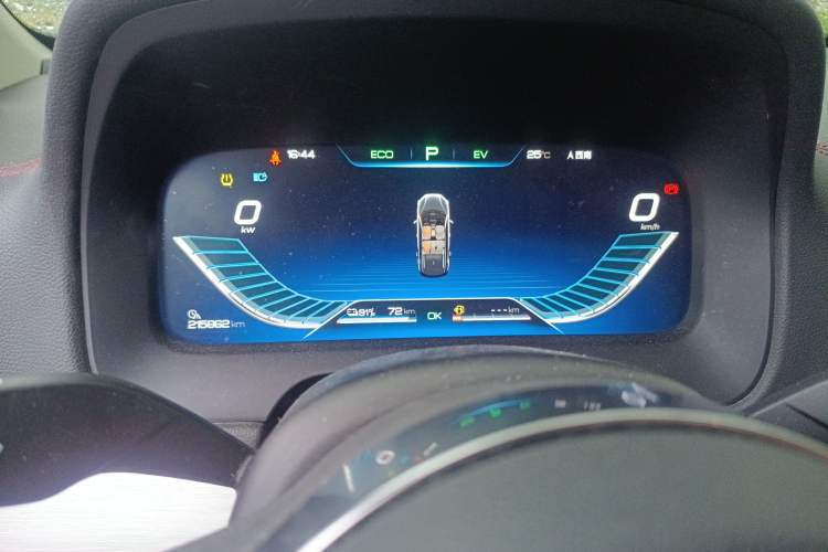 Used BYD Tang New Energy 2018 DM 2.0T All-Wheel Drive Smart Connectivity Luxury Model 7 Seats China V Emission Standard
