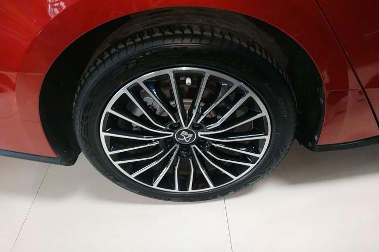 Used BYD Han 2020 EV Long-Range Luxury Model Right Rear Wheel Hub