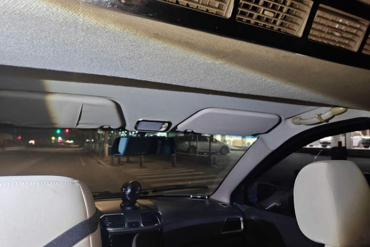 Used Wuling Hongguang 2015 1.5L S Basic Version China V Standard
