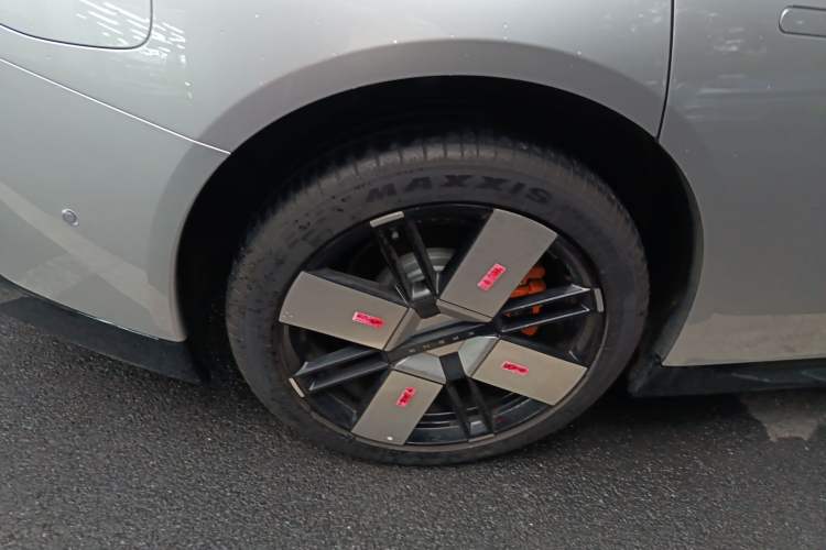 Used XPeng P7 2025 Model—702 Long Range Ultra