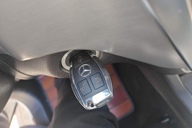 Used Mercedes-Benz M-Class 2014 ML 320 4MATIC