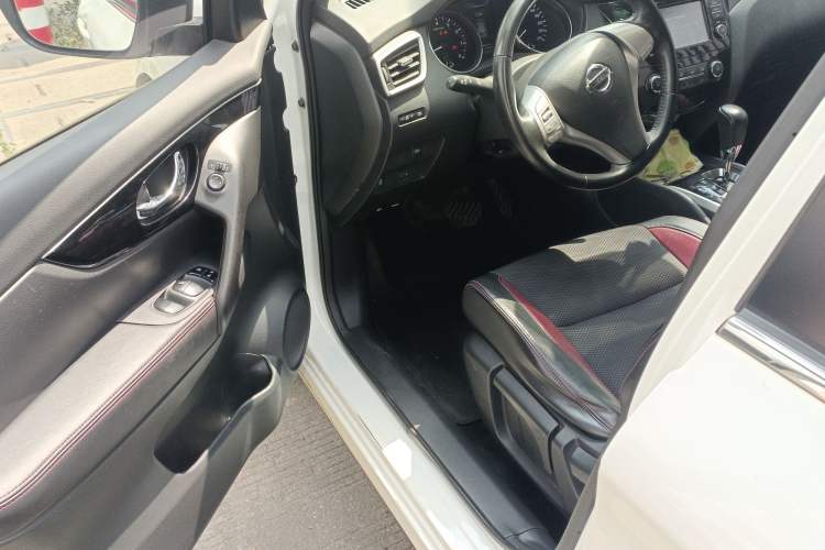 Used Nissan Qashqai 2017 2.0L CVT Smart Enjoyment Version China V Standard