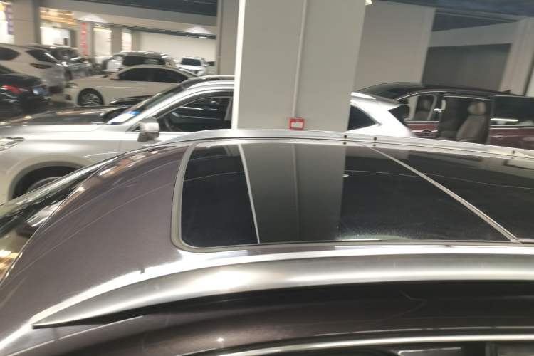 Used Buick Envision 2017 28T Four-Wheel Drive Elite Model
