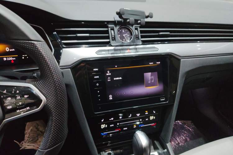 Used Volkswagen Magotan 2023 2 Million Units Limited Edition 330TSI DSG Leading Version