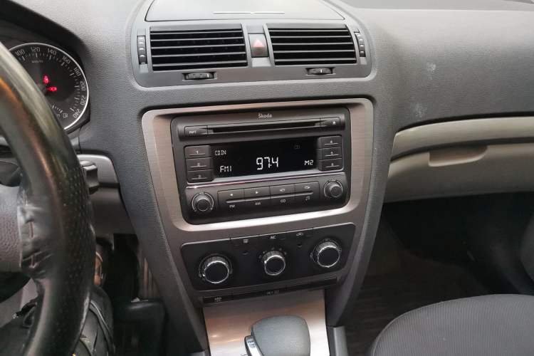 Used Skoda Octavia 2012 1.6L Automatic Yijie Edition