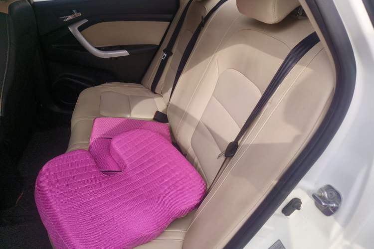 Used CHANGAN Alsvin V7 2015 1.6L Automatic Enjoyment Model China IV Standard
