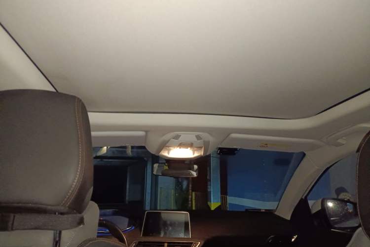 Used Peugeot 5008 2017 380THP 7-Seater Elite Edition
