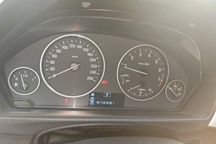 Used BMW 3 Series 2014 320Li Fashion Model
