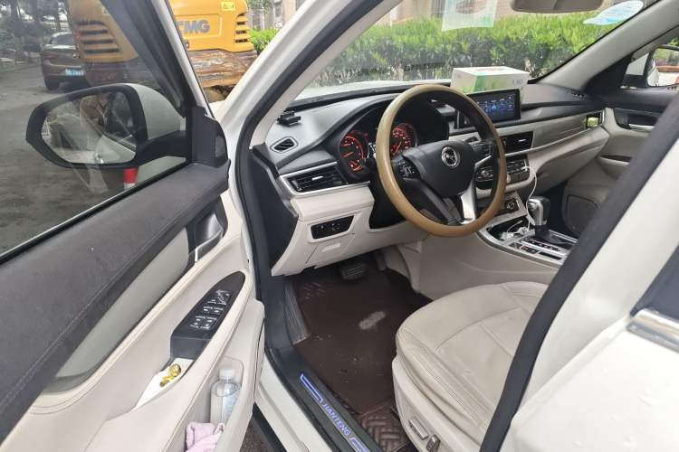 Used Hanteng X5 2018 1.5T CVT Luxury Edition