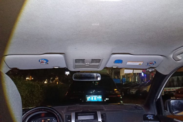 Used Dongfeng Fengdu MX6 2015 2.0L Manual Two-Wheel Drive Navigation Edition
