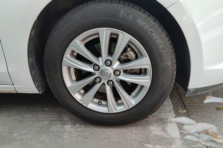 Used Buick GT 2015 15N Automatic Entry-Level Trim