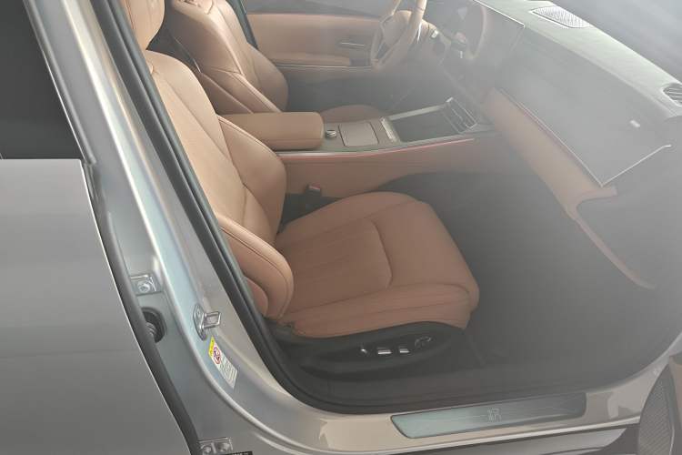 Used BYD Han L 2025 EV Four-Wheel Drive LiDAR Flagship Model