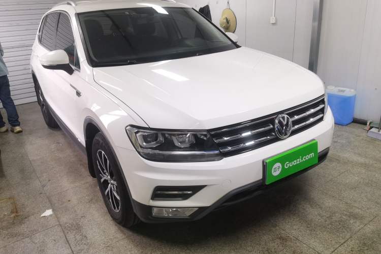 Used Volkswagen Tiguan L 2018 330TSI Automatic Two-Wheel Drive Comfort Edition Exterior 1