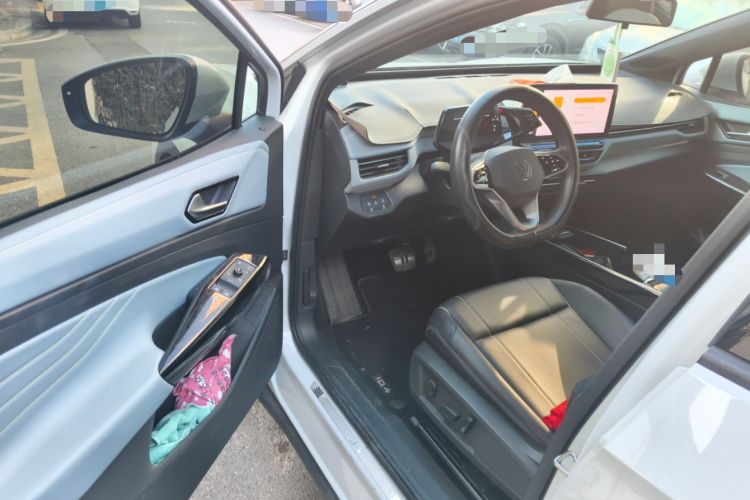 Used Volkswagen ID.4 X 2022 Pure Long-Range Version Driver Seat