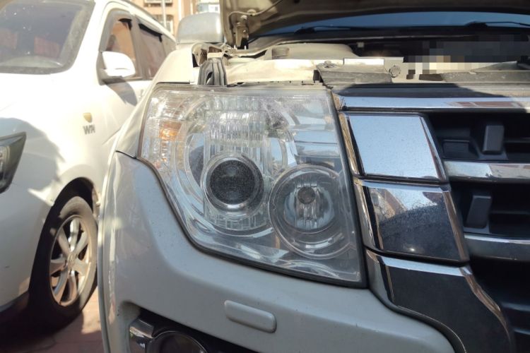 Used Mitsubishi Pajero 2015 3.0L Automatic Elite Overdrive Version China IV Standard
