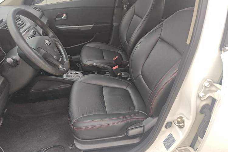 Used Kia K2 2015 Sedan 1.4L Automatic GLS
