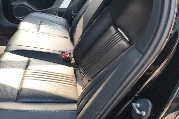 Used Hongqi H9 2020 2.0T Smart Connect Flagship Edition
