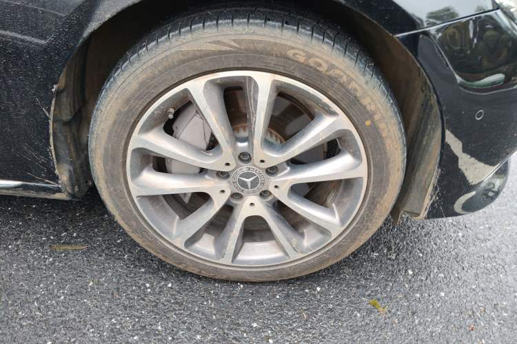 Used Mercedes-Benz E-Class 2019 Facelifted E 300 L Stylish Version
