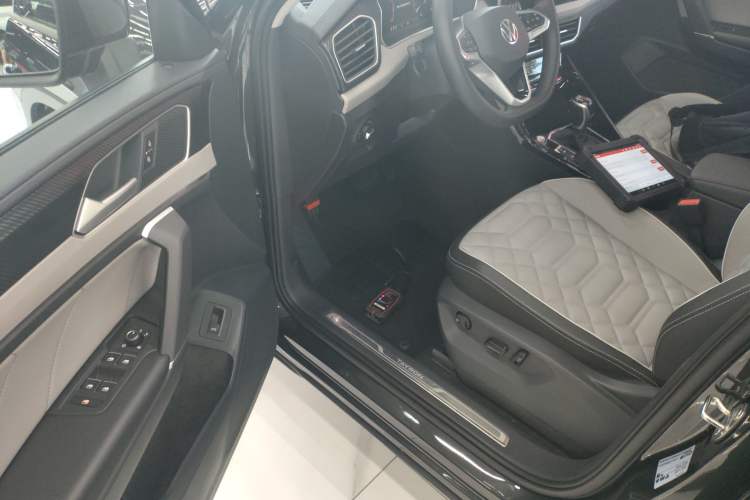 Used Volkswagen Tayron 2023 280TSI Two-Wheel-Drive Luxury Plus Advanced Version