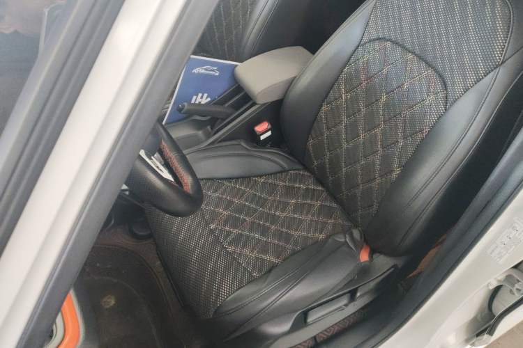 Used Honda LIFE 2021 1.5L CVT SPO-SS Dynamic Edition Left Front Seat